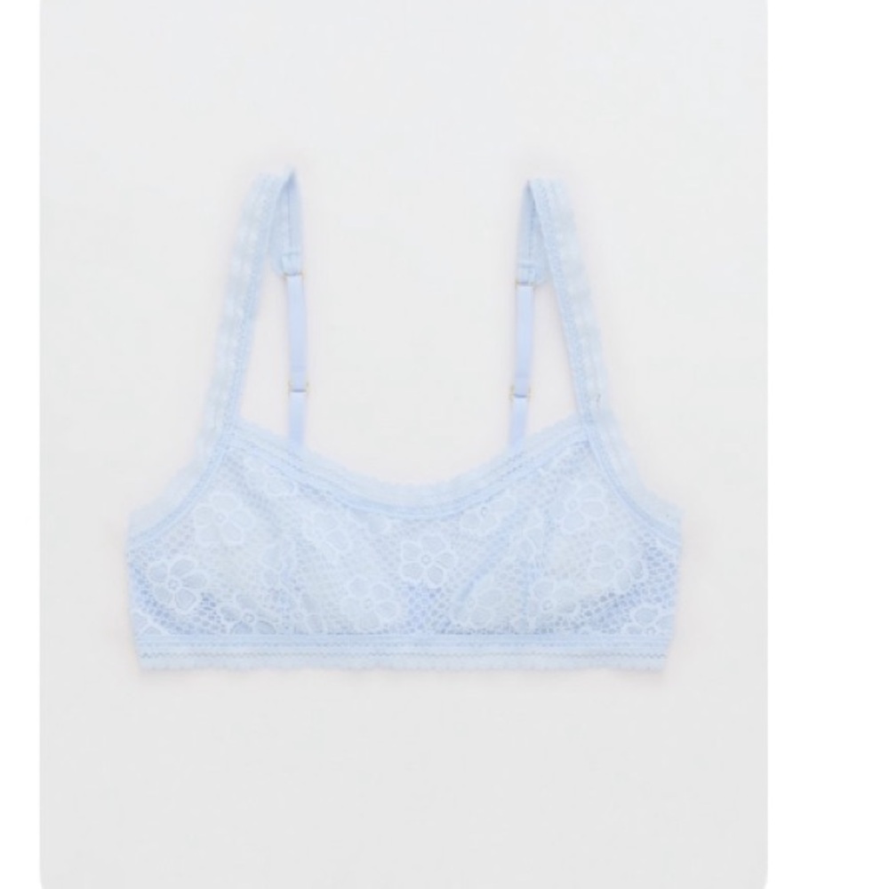 NWT Show Off Beachside Lace Scoop
Bralette